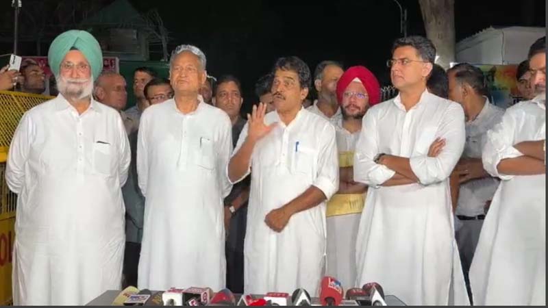 कांग्रेस अध्यक्ष के घर से खाली हाथ लौटे सचिन पायलट, हाईकमान पर चल गया सीएम गहलोत का जादू ..!
