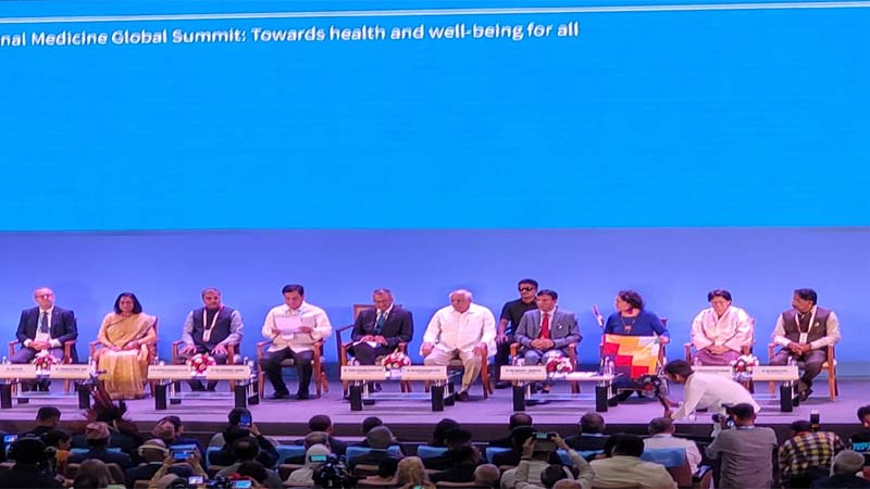 वसुधैव कुटुम्बकम्: जी हाँ, विश्व के हम सब प्राणी धरती माता की सहोदर सन्तानें हैं