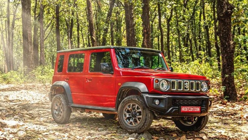 उठ गया पर्दा.. 5 दरवाज़ों वाली जिम्नी को अब आप ले जा सकते है अपने घर, जानें फीचर्स और कीमत 