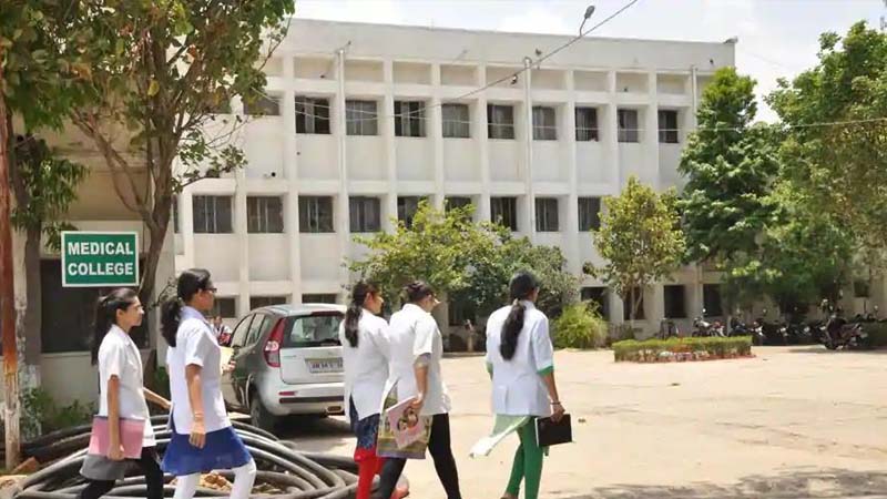 Rajasthan: मेडिकल कॉलेजों से सम्बद्ध सभी अस्पतालों में क्यूआर कोड आधारित सफाई व्यवस्था 1 अप्रैल से अनिवार्य