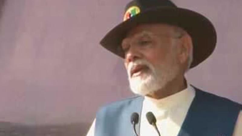 प्रधानमंत्री मोदी मोरबी हादसे का जिक्र कर हुए भावुक