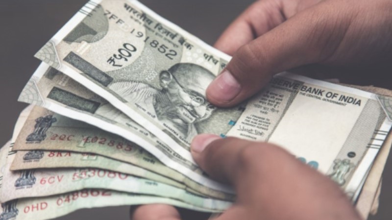 होली से पहले केंद्र सरकार ने की कर्मचारियों और पेंशनर्स का 4% महंगाई भत्ता बढ़ाने की घोषणा