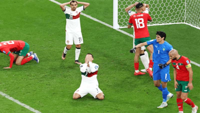 Fifa World Cup 2022 : मोरक्को से 1-0 हारा पुर्तगाल, सोफियाने बॉफाल ने मां के साथ किया डांस तो रोनाल्डो ने रोते हुए छोड़ा मैदान