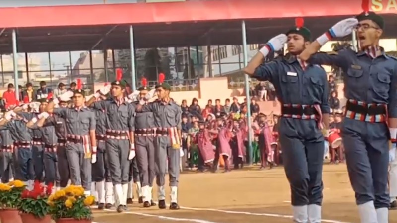 75th Republic Day : गणतंत्र दिवस पर भावी पीढ़ी में  दिखा देशभक्ति अनुशासन और एकता का अद्भुत सामंजस्य