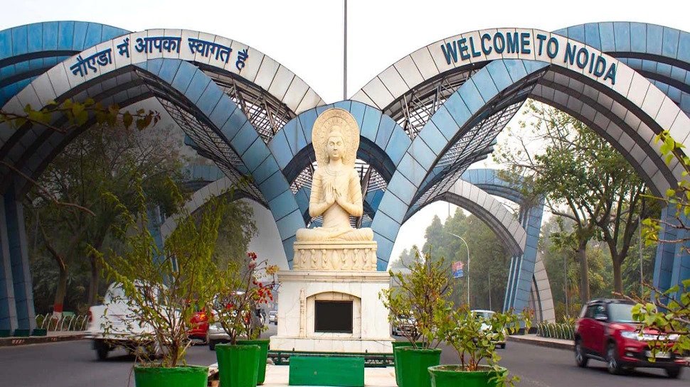 नोएडा जा रहे हैं तो पहले रूट जरूर चेक कर लें, महापंचायत से हुए हैं डायवर्जन