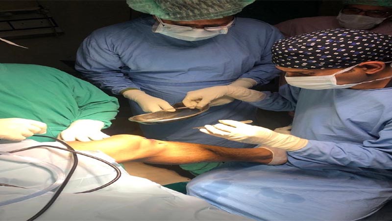 ऑस्टियोपोरोसिस दिवस आजः झुकने या खांसने पर भी हो जाता है फ्रैक्चर, जागरूकता से आसान उपचार