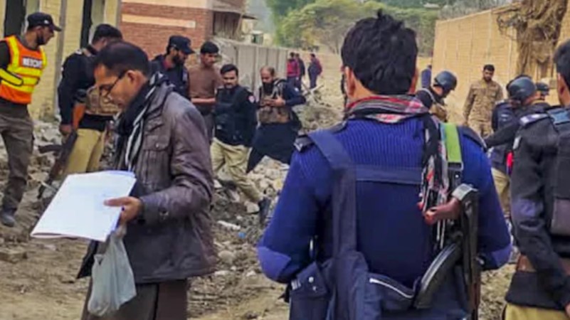 पाक में आत्मघाती हमले में 4 की मौत, 28 घायल,आतंकी संगठन तहरीक-ए-जिहाद ली हमले की जिम्मेदारी