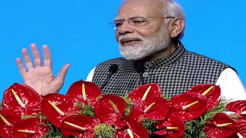 17वें प्रवासी भारतीय दिवस सम्मेलन में जब  पीएम मोदी ने की इंदौर के पकवानो पर की तुकबंदी.. 