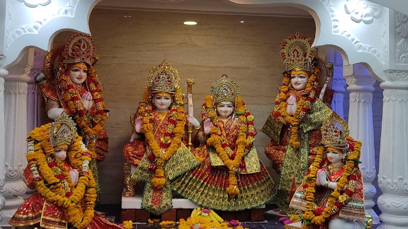 मंगल भवन अमंगल हारी द्रवहु सुदसरथ अजिर बिहारी...    न्यूज ठिकाना परिवार की ओर से विजयादशमी की अनेक शुभकामनाएं