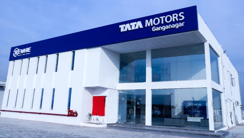 TATA Motors : टाटा मोटर्स ने जयपुर में लांच की अपनी पहली व्हीकल स्क्रैपिंग सुविधा, सालभर में 15,000 गाड़ियों को किया जा सकेगा स्क्रैप