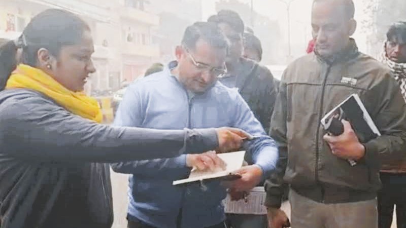 नगर निगम जयपुर ग्रेटर आयुक्त रुक्मणि रियार ने कार्यभार ग्रहण करने के अगले ही दिन लिया व्यवस्था का जायजा