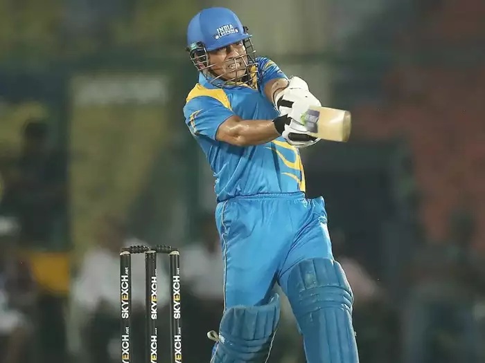 स्टेडियम में अब भी सचिन-सचिन..! मैदान पर उतरते ही छा गए मास्टर ब्लास्टर