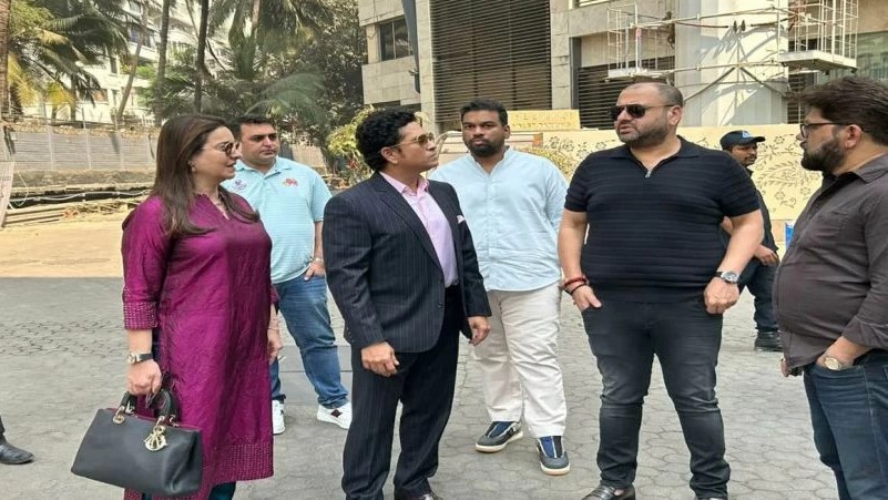 Sachin Tendulkar : सचिन को उम्र का अर्धशतक लगाने पर मिला तोहफा, वानखेड़े स्टेडियम में लगेगी आदमकद प्रतिमा