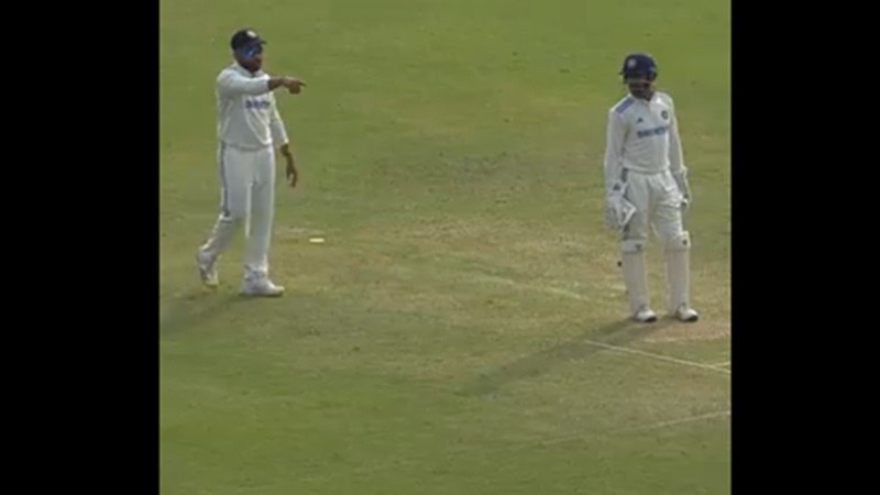 ‘ज्यादा हीरो मत बन...’ मैच के दौरान रोहित शर्मा ने सरफराज खान को लगाई डांट