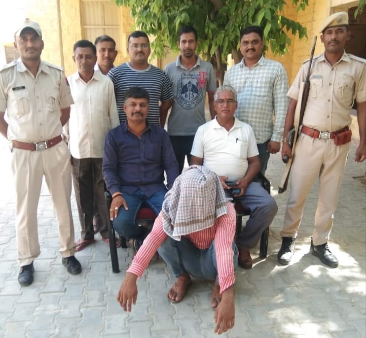 सोशल मीडिया पर न्यूड कॉलिंग कर फंसाते थे, हरियाणा से नाबालिग समेत दो पकड़े गये