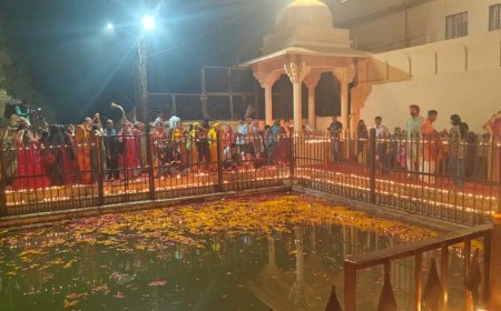 जयपुरः कार्तिक पूर्णिमा के अवसर पर दीपदान से रोशन हुआ यज्ञ वेदी कुण्ड