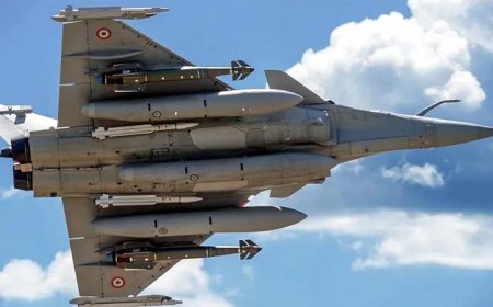 भारत को फ्रांस के बीच अगले महीने 26 राफेल मरीन लड़ाकू विमान के सौदे के लिए होगा समझौताः नौसेना प्रमुख