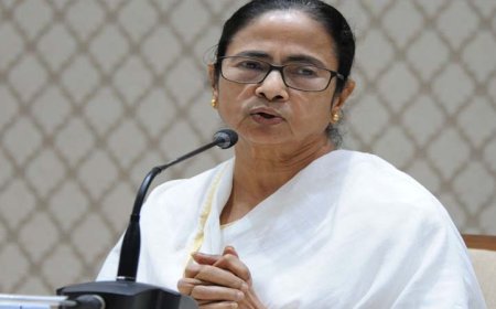 पश्चिम बंगाल की मुख्यमंत्री ममता बनर्जी ने विपक्षी गठबंधन INDIA पर नेतृत्व के लिए जताई इच्छा