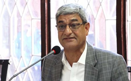 नेपाल में संविधान संशोधन सभी दलों की सहमति से होगा: रमेश लेखक, गृह मंत्री