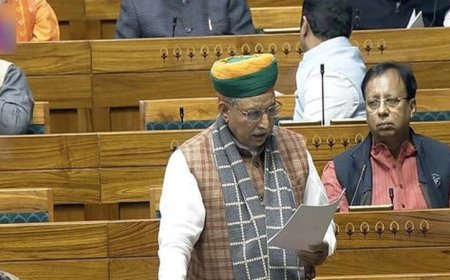 लोकसभा में 'एक राष्ट्र, एक चुनाव' बिल पेश, विपक्षी दलों ने जताया कड़ा विरोध