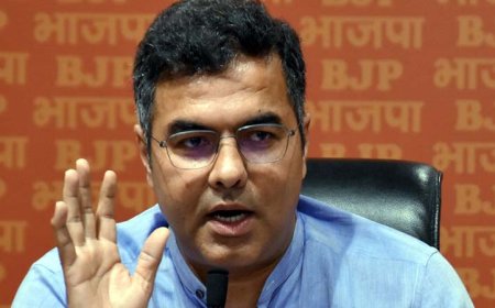 मैं खुश हूं कि केजरीवाल की तरह शराब नहीं बांटी.., बीजेपी नेता प्रवेश वर्मा ने AAP के "वोट के बदले नकद" आरोपों का जवाब दिया