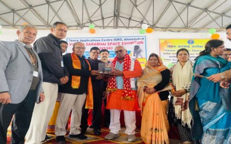 इसरो की सफलताओं से तिरंगा आसमान छू रहाः दिलावर