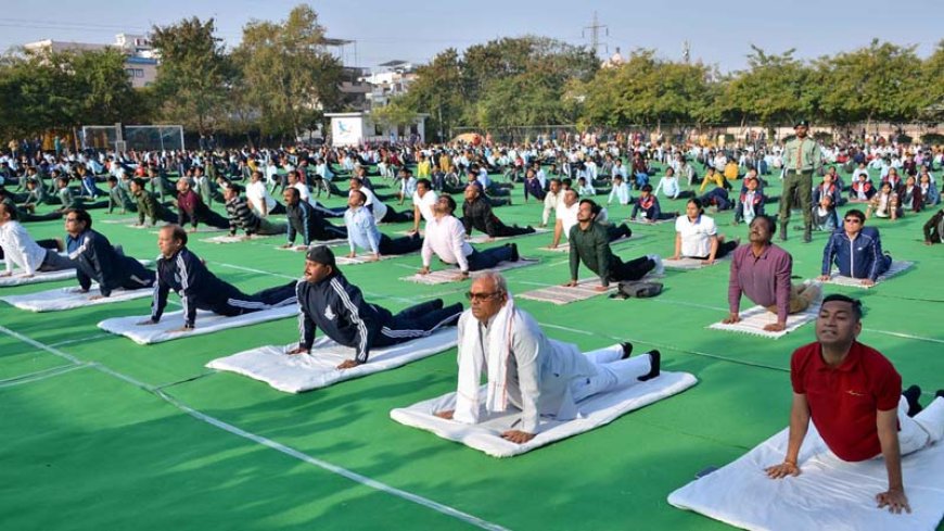 वैदिक मंत्रोच्चार संग पूरे राजस्थान में हुआ भव्य सूर्य नमस्कार