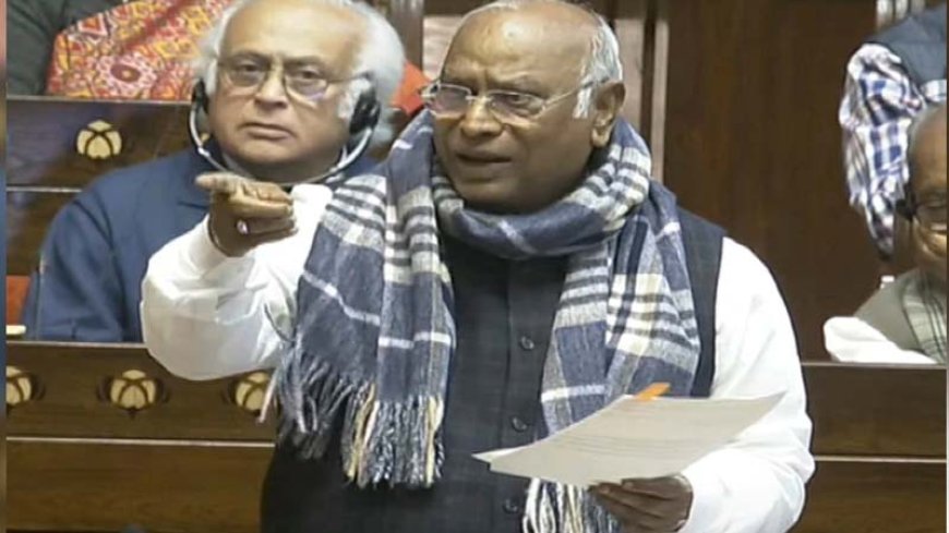 ‘तेरा बाप का भी मैं…चुप बैठ..’: राज्यसभा में बीजेपी सांसद पर बरसे खरगे..!