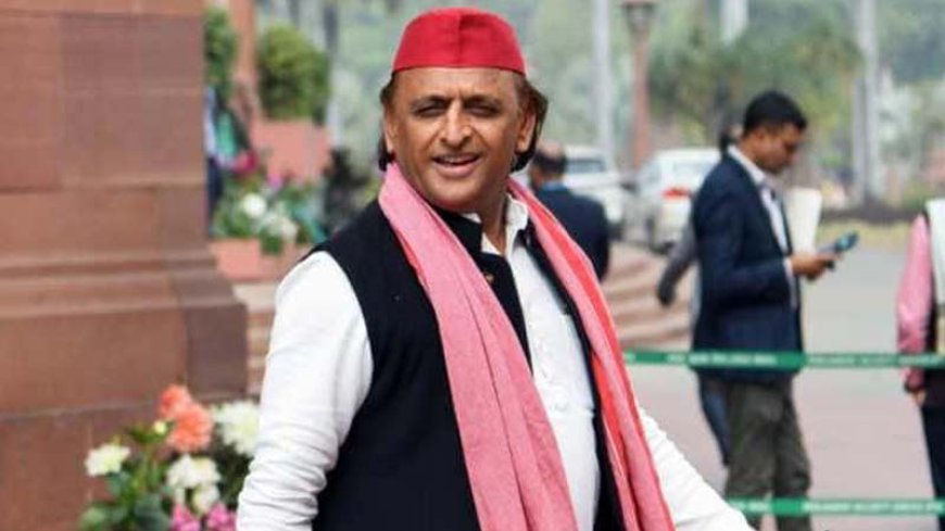 समाजवादी पार्टी के आरोपों पर अखिलेश यादव का बड़ा बयान: 'चुनाव आयोग मर चुका है'