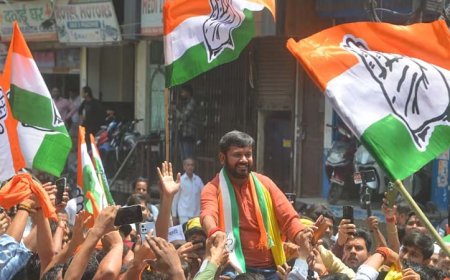 बिहार में मंदिर को कन्हैया कुमार की यात्रा के बाद गंगाजल से धोने का दावा, कांग्रेस ने भाजपा पर साधा निशाना