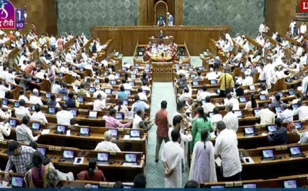 लोकसभा ने वक्फ (संशोधन) विधेयक 2025 पारित किया