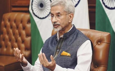 भारत और तालिबान के बीच पहली राजनीतिक बातचीत