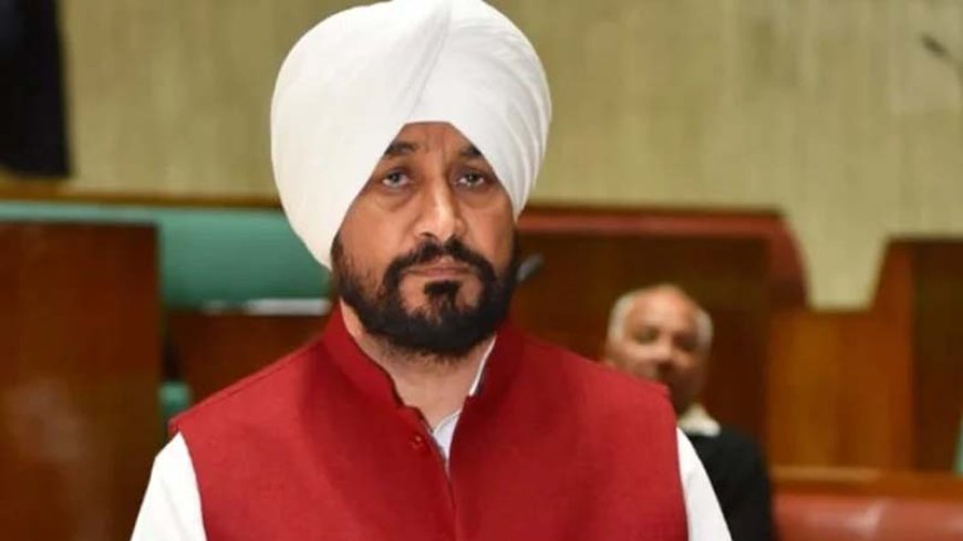 चरणजीत चन्नी के 'सर्जिकल स्ट्राइक' पर सवाल से विवाद.. BJP बोली, "सबूत चाहिए तो राहुल गांधी के साथ पाकिस्तान चले जाएं"