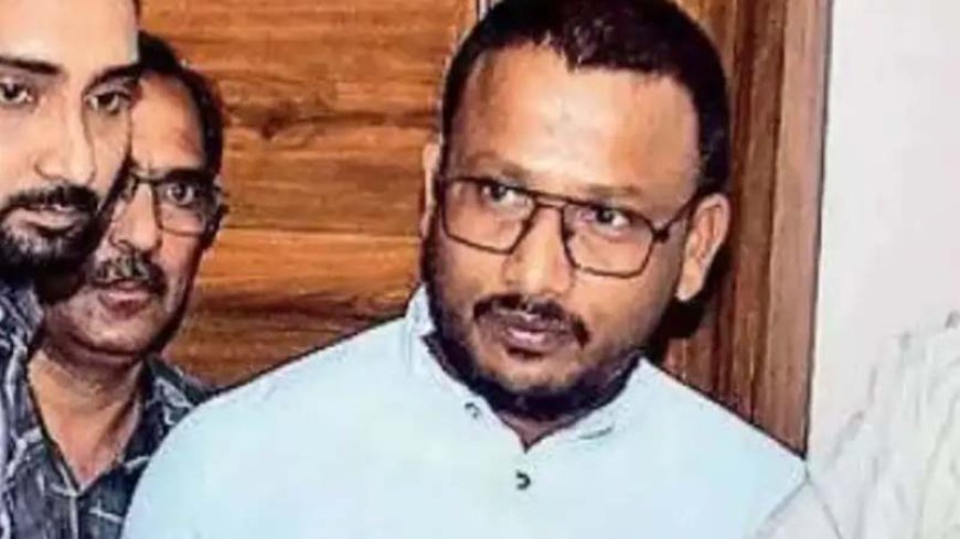 राजस्थान: एसीबी ने विधायक के लॉन में दबे 20 लाख रुपये रिश्वत के रूप में बरामद किए