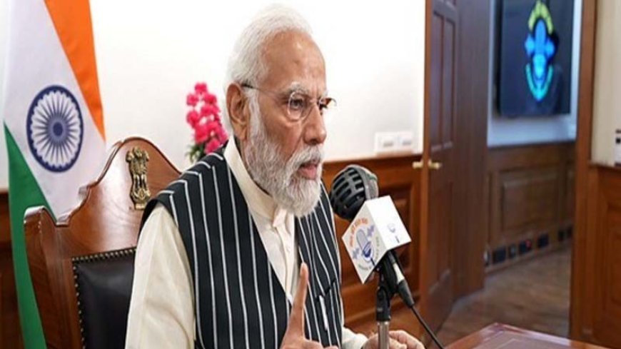 ऑपरेशन सिंदूर के बाद पहले 'मन की बात' में PM मोदी ने दिखाईं ध्वस्त किए गए लश्कर कैंपों की तस्वीरें