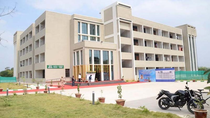 चेन्नई में 'राष्ट्र-विरोधी' गतिविधियों के आरोप में तीन छात्र संस्थान से निष्कासित