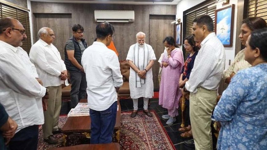 'कंधे से कंधा मिलाकर साथ काम किया...': पीएम नरेंद्र मोदी ने विजय रूपाणी को दी श्रद्धांजलि