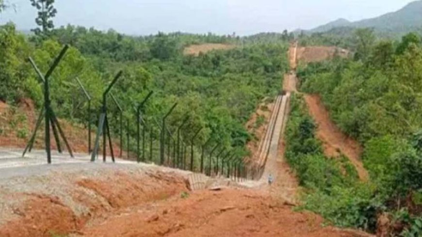 भारत-म्यांमार सीमा पर बाड़बंदी का कार्य तेज़ी से जारी, सीमा हाट की भी योजना