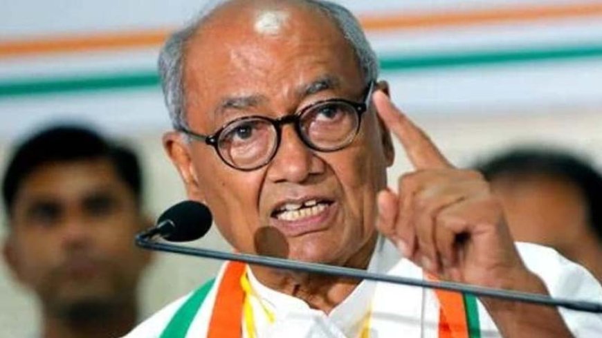 '1 देश, 2 कानून?'  दिग्विजय सिंह की कांवड़ यात्रा पोस्ट से बवाल, BJP ने कहा 'मौलाना दिग्विजय'