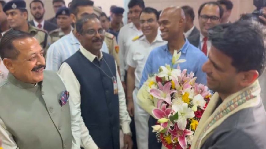 अंतरिक्ष यात्री शुभांशु शुक्ला दिल्ली पहुँचे, आज करेंगे पीएम मोदी से मुलाकात