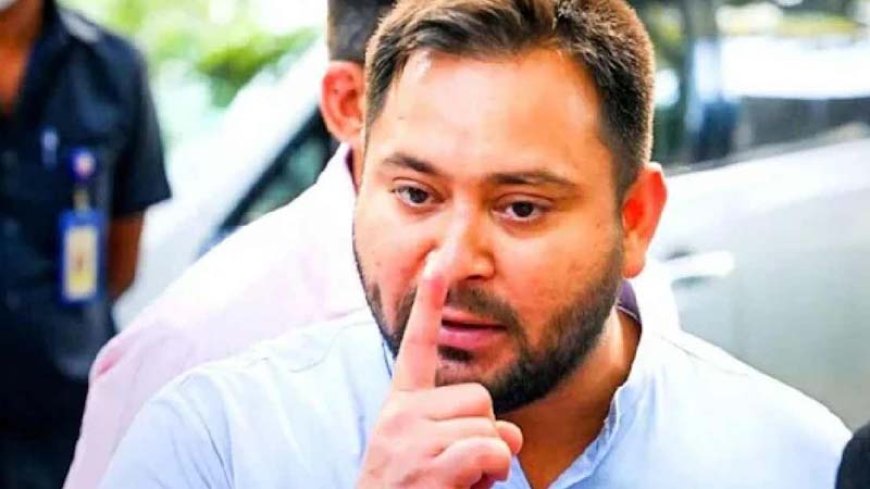 महाराष्ट्र में तेजस्वी यादव पर FIR : पीएम मोदी पर ‘आपत्तिजनक’ पोस्ट का आरोप