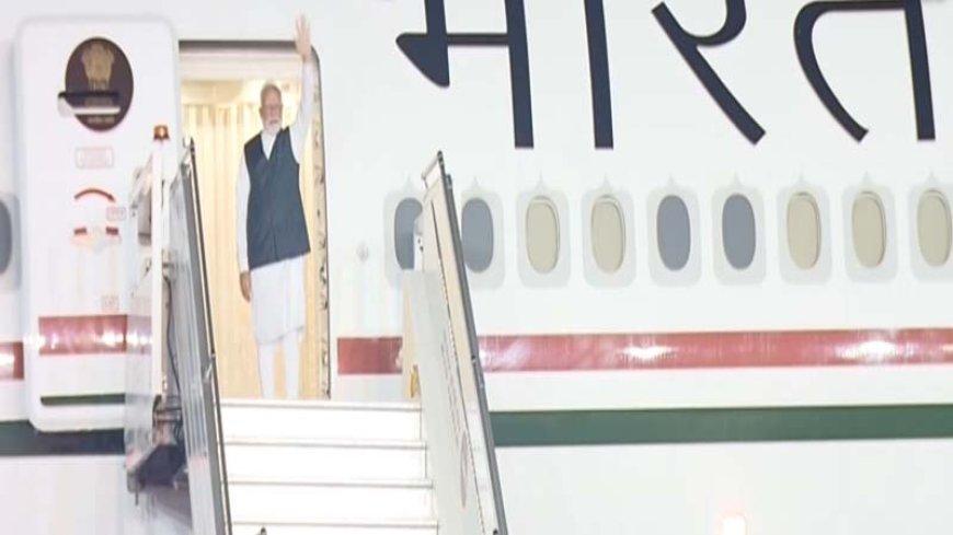 जापान पहुंचे पीएम मोदी: भारतीय समुदाय ने किया गर्मजोशी से स्वागत, बुलेट ट्रेन से लेकर सेमीकंडक्टर तक कई अहम समझौतों पर होगी चर्चा