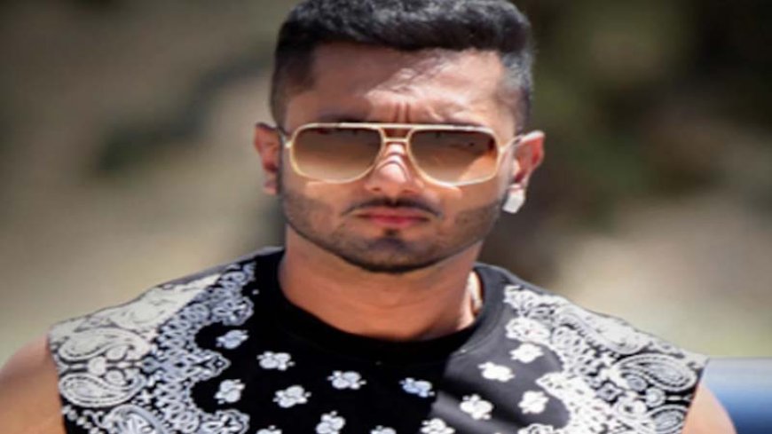 6 साल बाद खत्म हुआ हनी सिंह पर विवाद, ‘मखना’ केस से मिली राहत