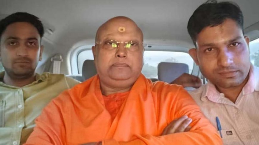 दिल्ली में एक बाबा के आश्रम में 17 महिलाओं से छेड़छाड़ का आरोपी आगरा से गिरफ्तार