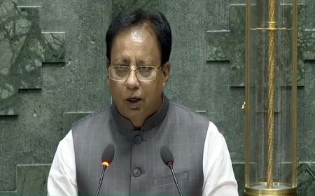 बीजेपी सांसद संजय जायसवाल ने प्रशांत किशोर पर 125 करोड़ रुपये का मानहानि मुकदमा दायर किया