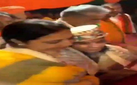 मिथिला की पहचान ‘पाग’ पर विवाद ..बीजेपी प्रत्याशी मैथिली ठाकुर और विधायक केतकी सिंह पर ‘अपमान’ के आरोप, समझिए ‘मिथिला पाग’ का सांस्कृतिक महत्व