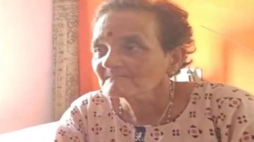 "पैरों में गिरकर माफी मांगूंगी...": कर्नाटक सामूहिक दफन मामले में महिला ने पलटा बयान