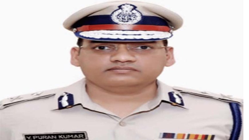 आईपीएस अधिकारी की आत्महत्या से हिला हरियाणा प्रशासन, जांच को प्रभावित कर सकने वाले अफसरों को हटाने की मांग तेज़