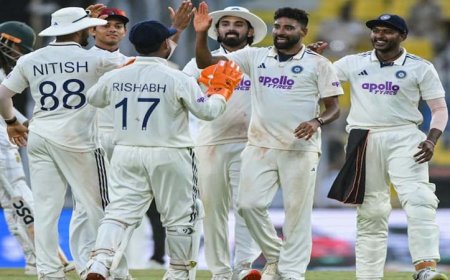 भारत 300 रन के भीतर दक्षिण अफ्रीका को समेटने के लिए बेताब