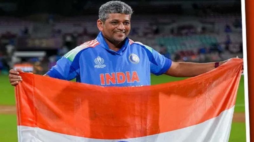 वर्ल्ड कप विजेता कोच अमोल मजूमदार को खिलाड़ियों से 10 गुना कम इनाम, फैसले पर उठे सवाल